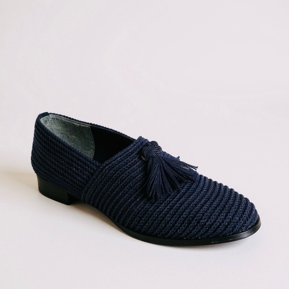 Stuart Weitzman Textured Navy Loafers with Tassels 6 - Picture 1 of 7